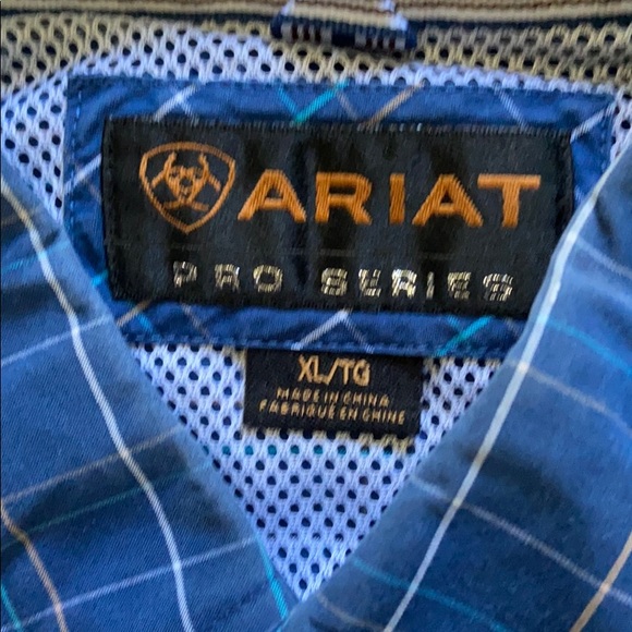 Ariat button down - Picture 2 of 2
